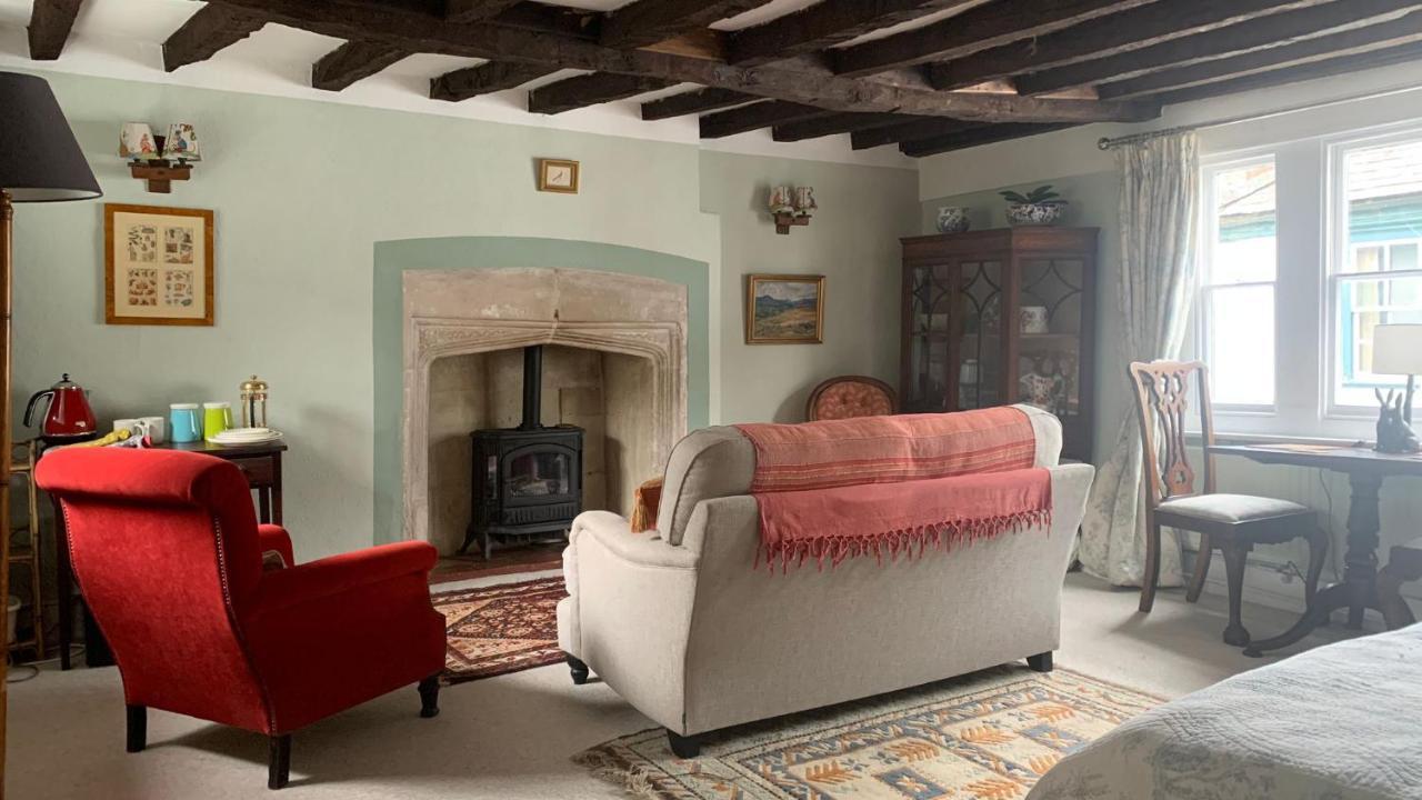 The Totnes Guest House. Upstairs At Zappa'S Exteriör bild